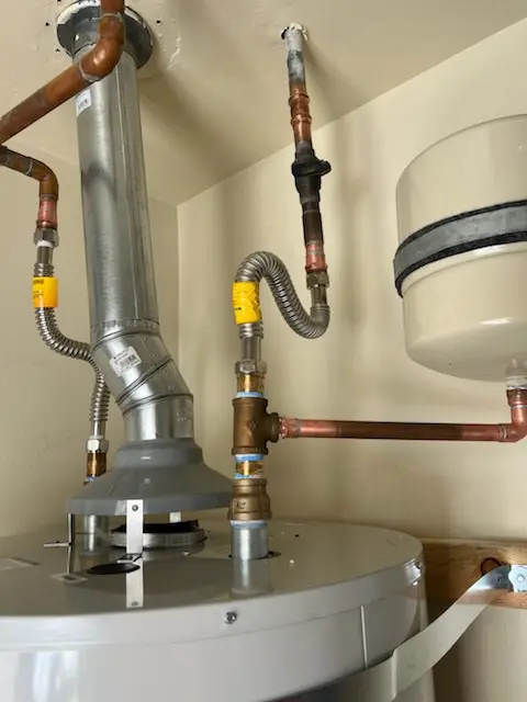 Water heater installation and plumbing repair in Highview Estates